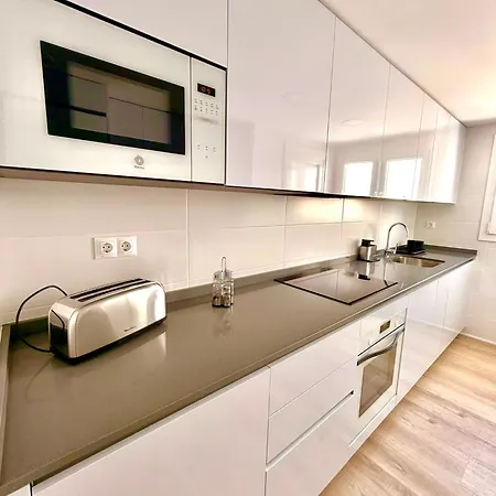 Mtr - 511 Temporary Rent 3 Bed *
